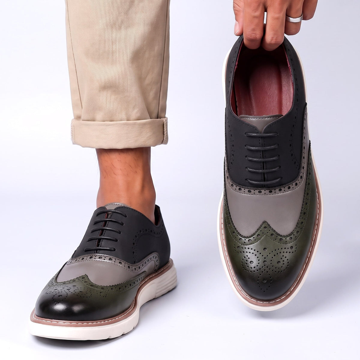 Adwin - Glänzende zweifarbige Oxford-Schuhe