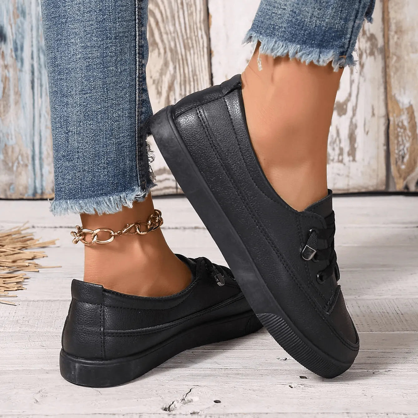 Elowise - Cushioned Lace Up Trainers