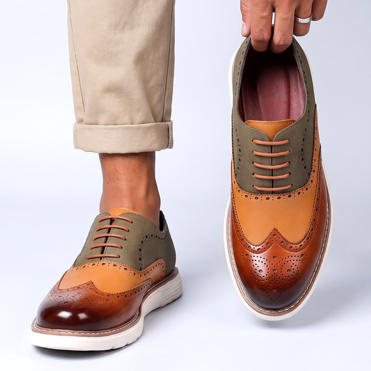 Adwin - Glänzende zweifarbige Oxford-Schuhe