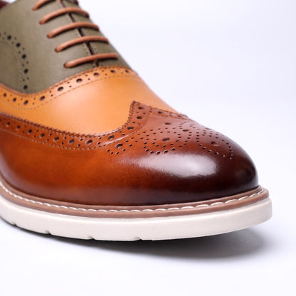 Adwin - Glänzende zweifarbige Oxford-Schuhe