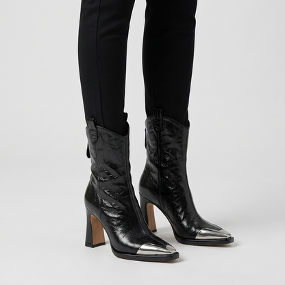 Esmira - Glänzende Stiefeletten